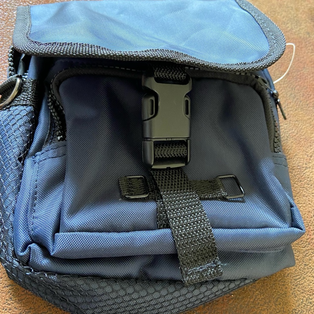 Messenger bag for belt- NWOT